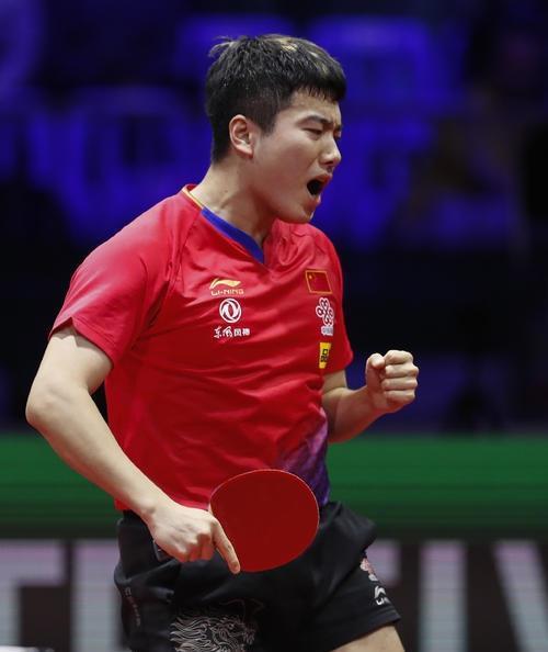 更贯穿于他 更贯穿于他