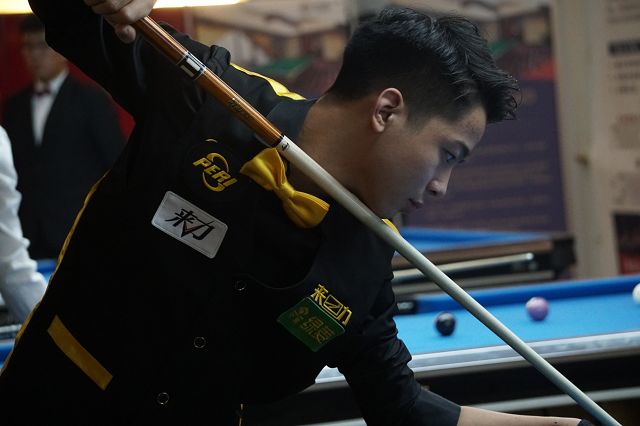 詹俊：曼联球员能力与三中卫体系不兼容是防守端最大的问题