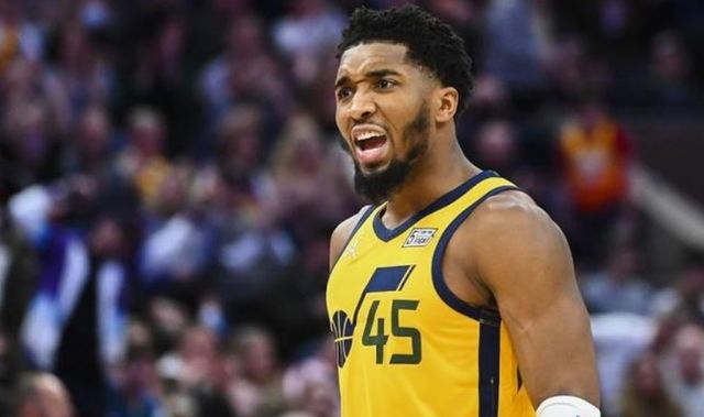 董路评U22国足：中国人短时期内踢不了复杂的足球，转换太慢